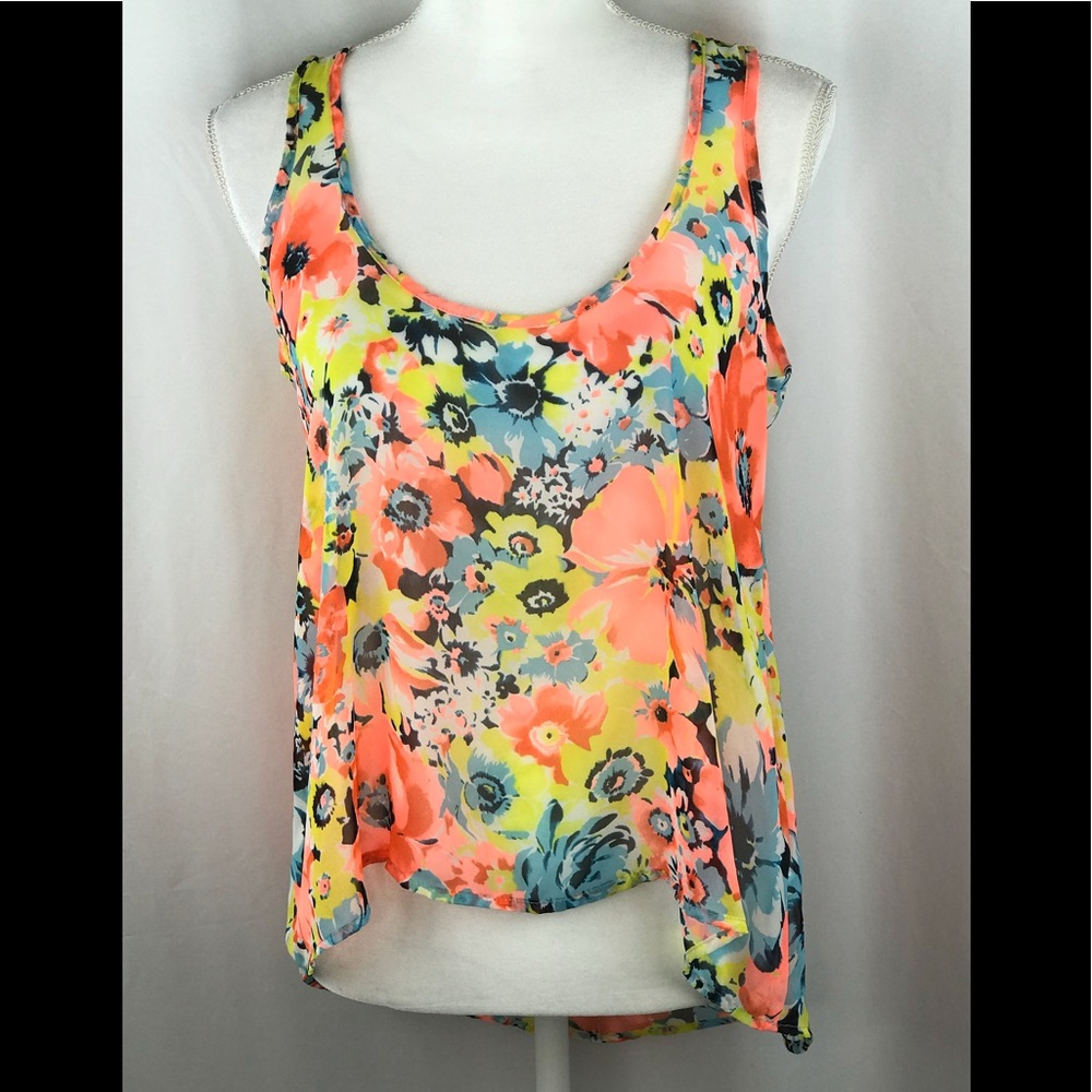 🔴 Buddy Love • Summer Floral Top • Size Medium